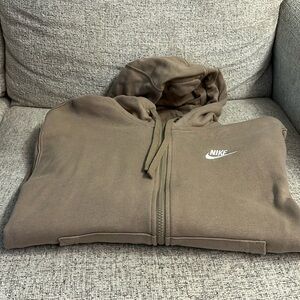 Nike Sportswear Club Fleece Men’s Full Zip Hoodie size Medium. Khaki.